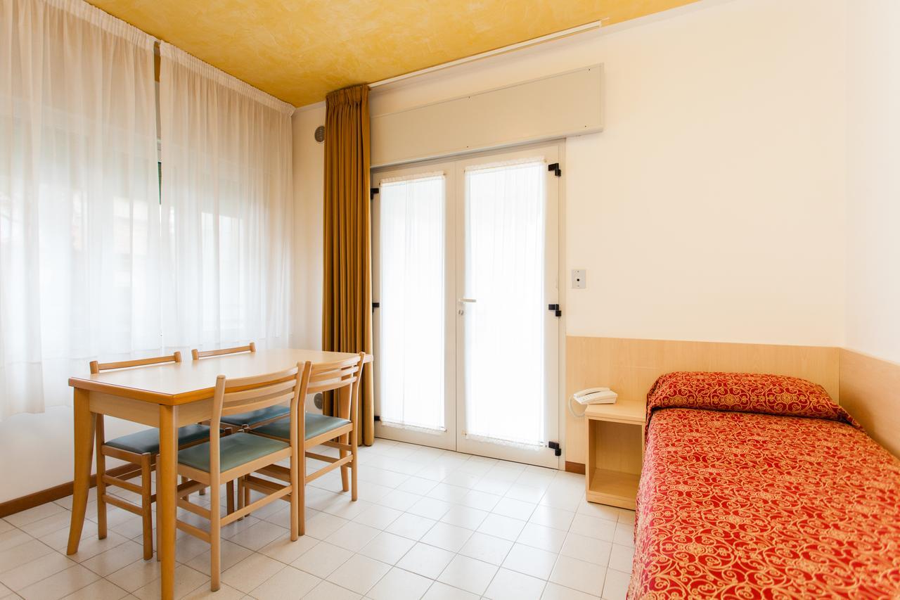 Residence Marina Lido di Jesolo Eksteriør billede