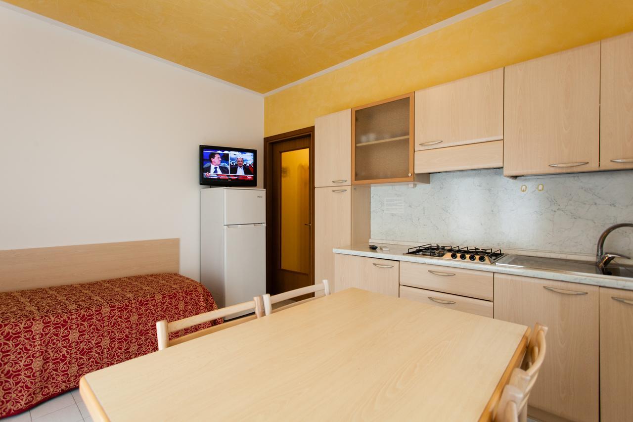 Residence Marina Lido di Jesolo Eksteriør billede