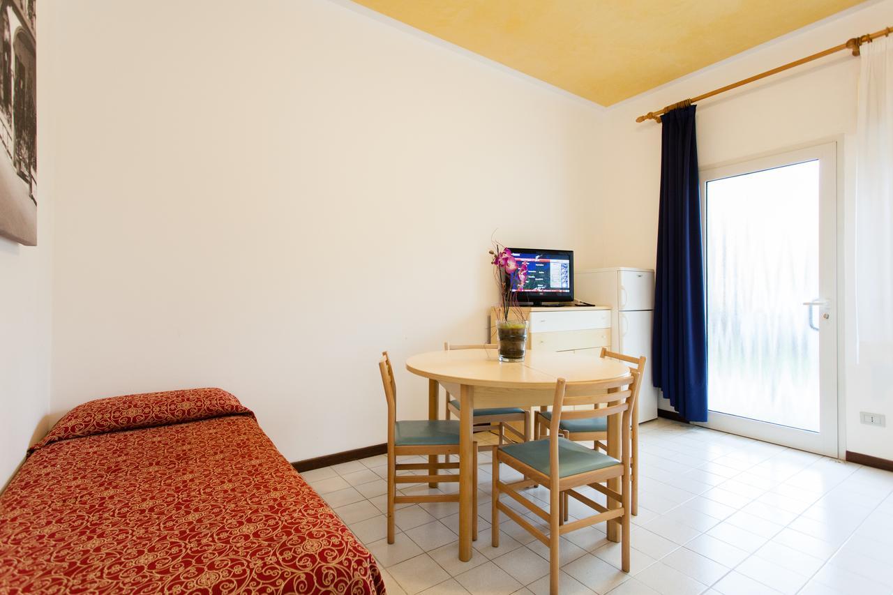Residence Marina Lido di Jesolo Eksteriør billede