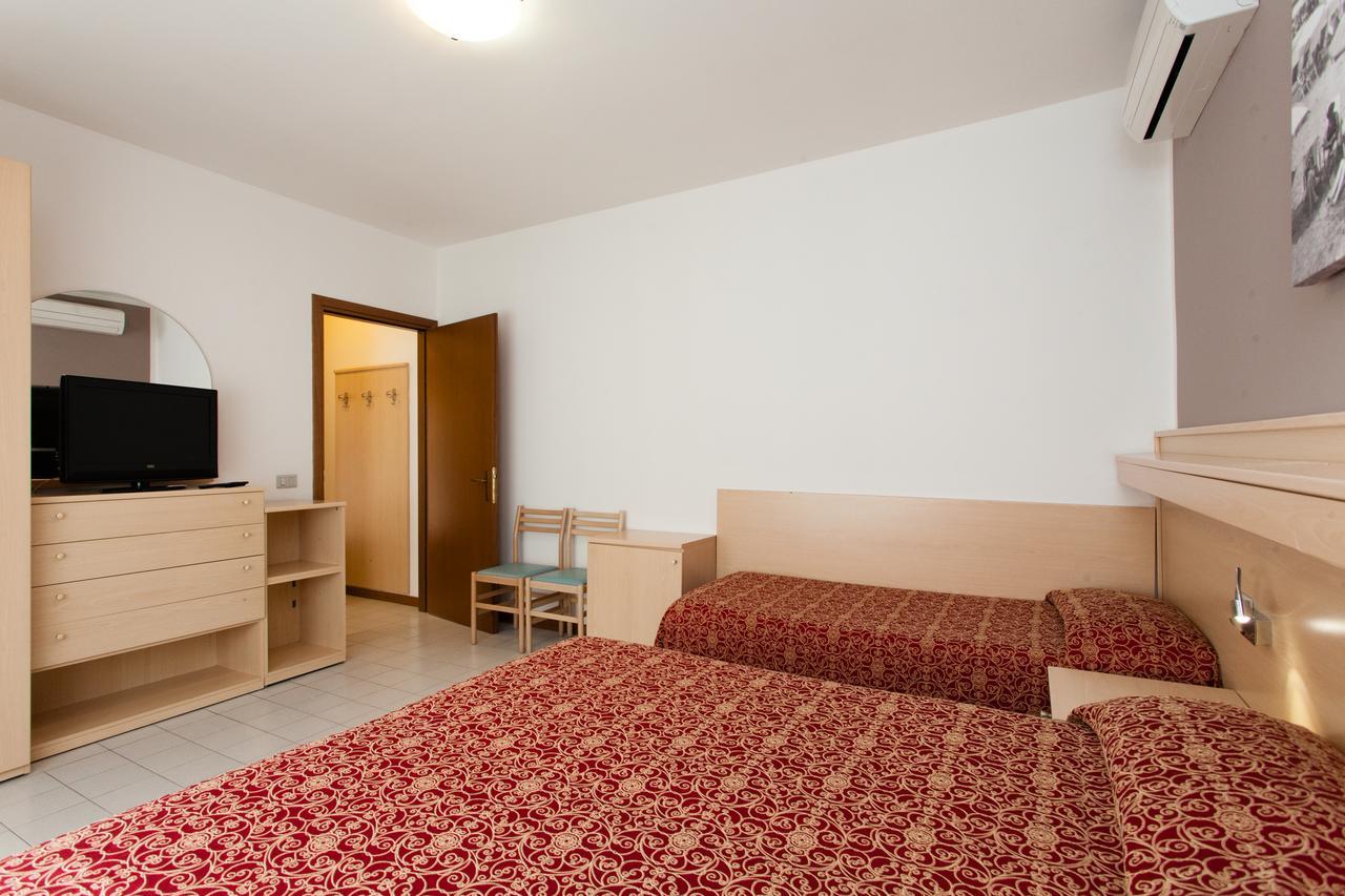 Residence Marina Lido di Jesolo Eksteriør billede